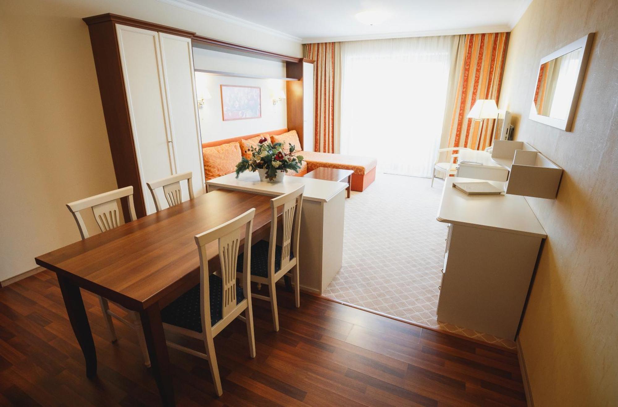 Apartmany Residence Dóval Kültér fotó